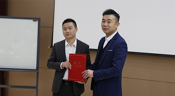 頭條！總經理親自頒發聘書，科恩電器商學院迎來新校長！