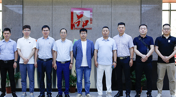 京東廚電總經理及北京嵊州商會會長一行蒞臨科恩集成灶總部考察